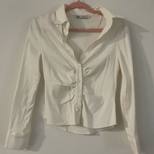 Zara long sleeve button down shirt in white. Size M never worn!